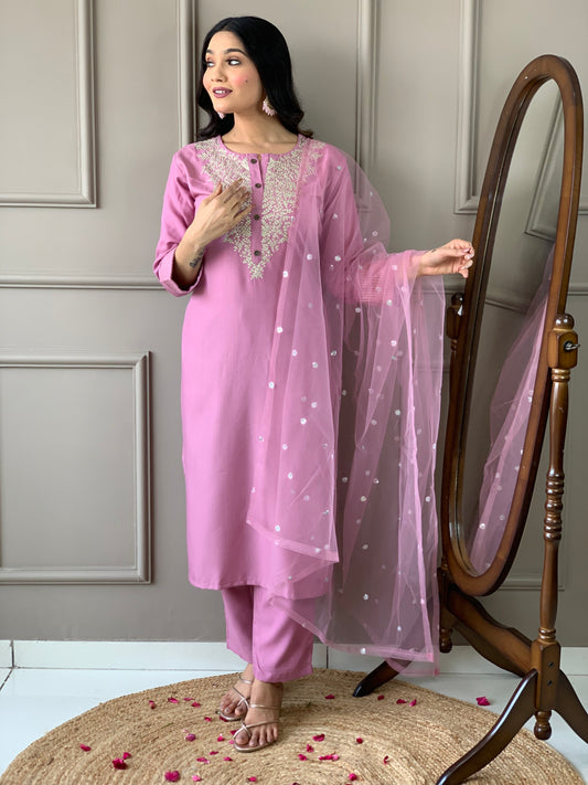 Elegant Rayon Kurta Set with Matching Dupatta for Stylish Look.