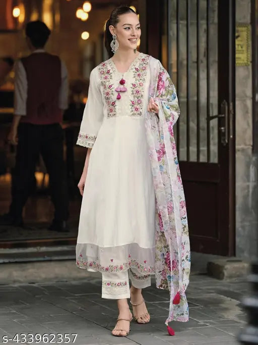 Limited Edition Kurta Set with Dupatta – Unique Style for Festive Events.